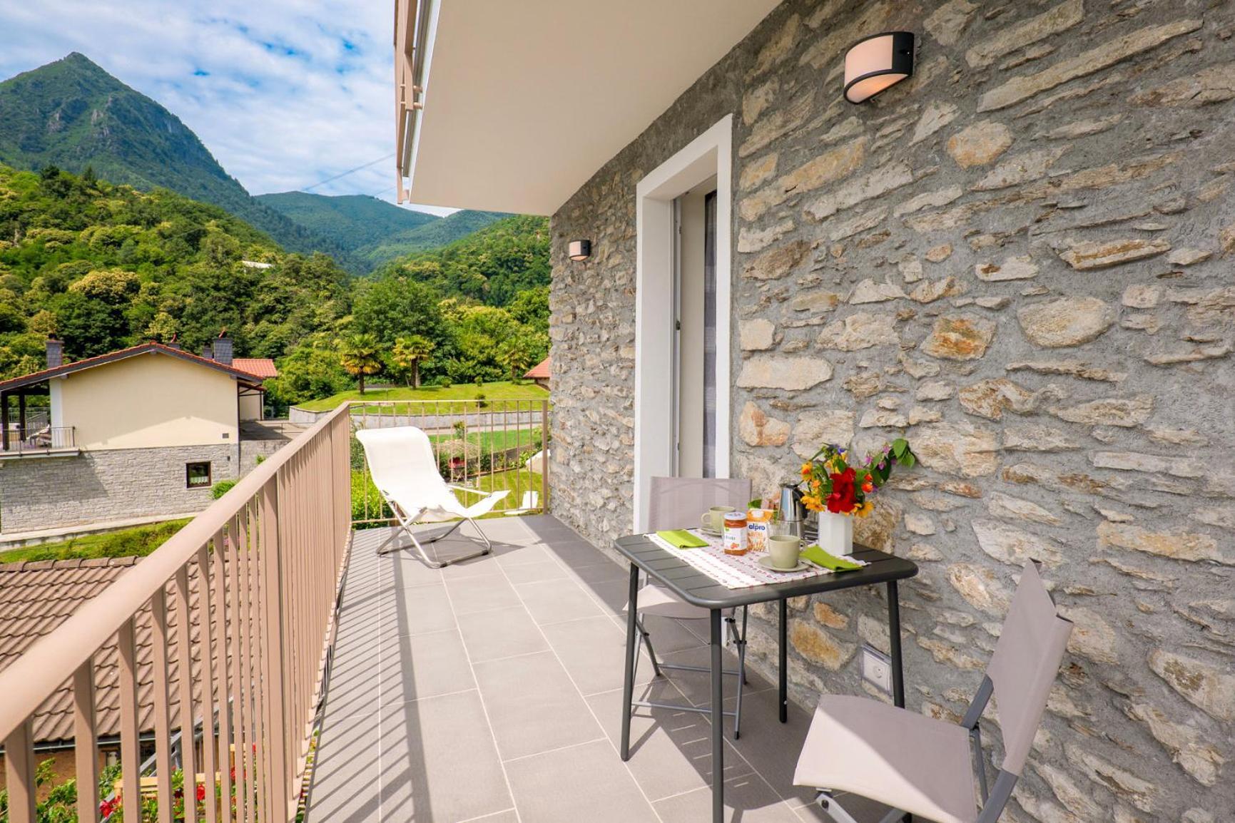 Piancalodge Cannero Riviera Room photo